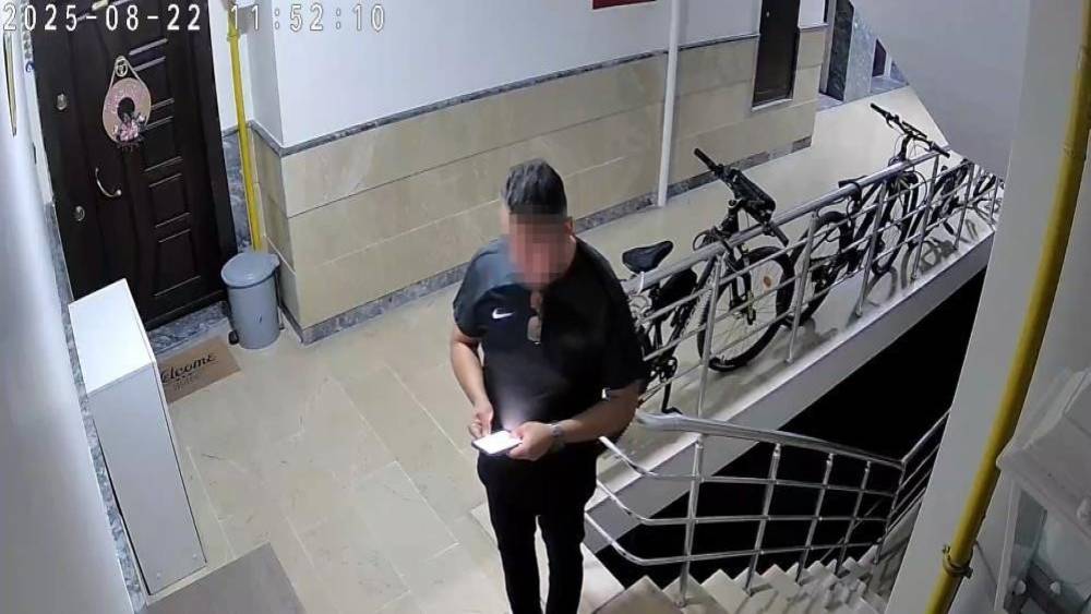 Eşini &ouml;ld&uuml;rmek i&ccedil;in geldiği binada g&ouml;revlinin eşini &ouml;ld&uuml;ren zanlıya 4 farklı su&ccedil;tan ceza talebi
