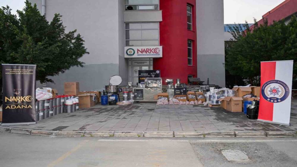 Geri dönüşüm merkezini bile uyuşturucu merkezine çevirmişler: 6 tutuklama
