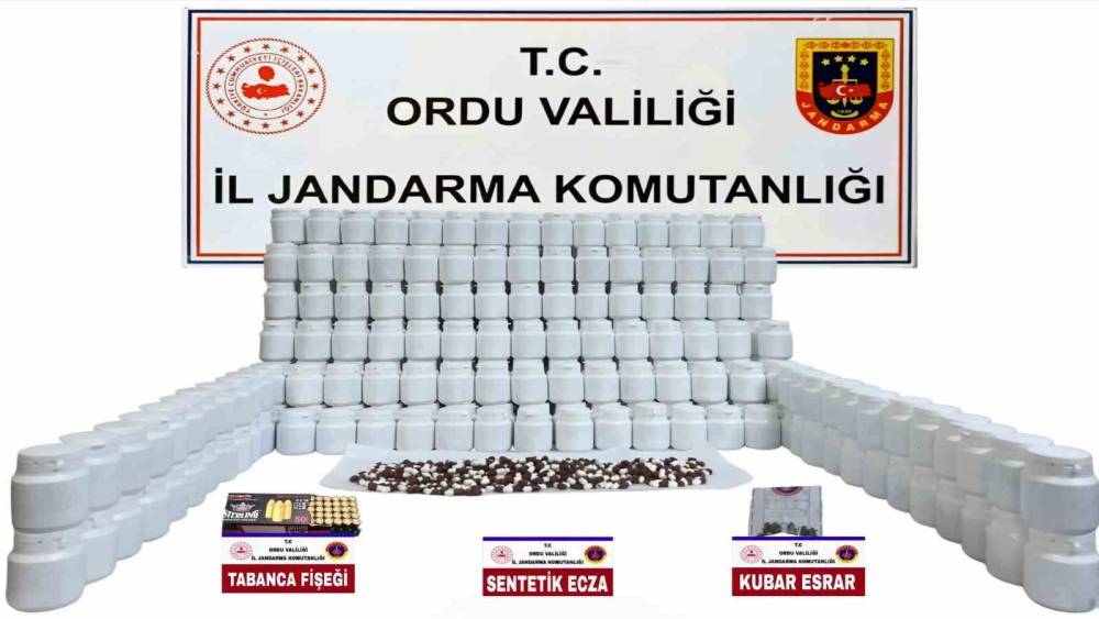 Ordu’da 17 bin 640 adet uyuşturucu hap ele geçirildi
