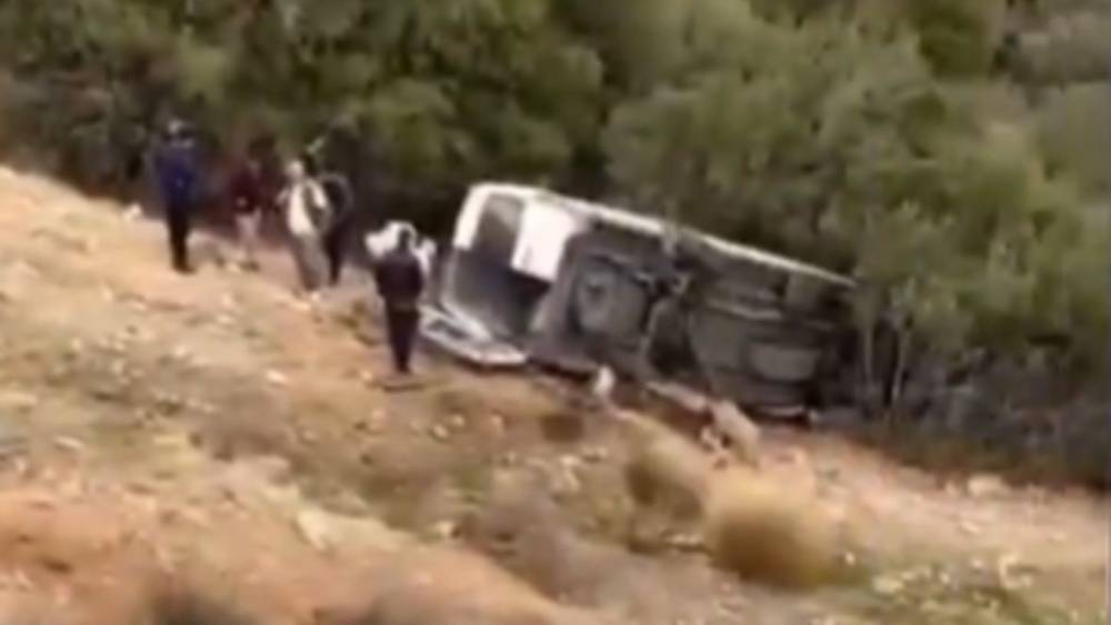 Gaziantep’te tarım işçilerini taşıyan minibüs şarampole uçtu: 1 ölü, 3 ağır yaralı
