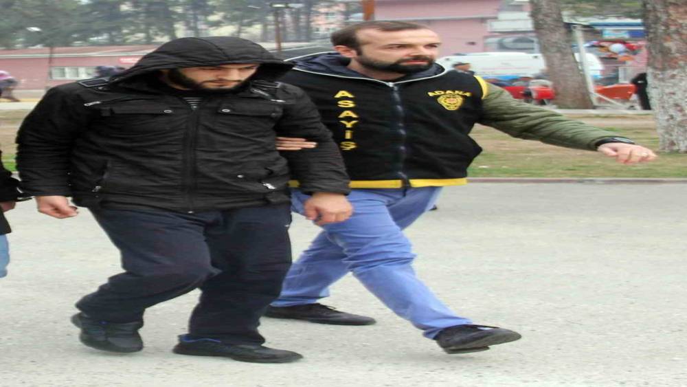 İsrail Başkonsolosluğu &ouml;n&uuml;ndeki &ccedil;atışmada &ouml;ld&uuml;r&uuml;len ter&ouml;rist Adana&rsquo;da cinayetten yargılanmış
