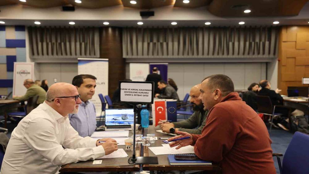 İzmir Ticaret Odası, 8 &ouml;nemli kurumu &uuml;yeleri ile ayı masada buluşturdu

