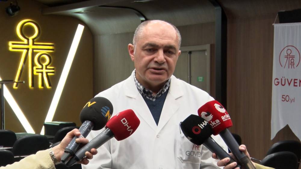 D&uuml;nyada bir ilk: G&uuml;ven Hastanesi yapay zeka destekli mobil MR sistemini ameliyatta kullanıma sundu
