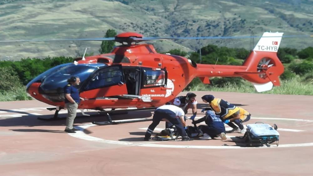 Malatya&rsquo;da yaralanan vatandaş hava ambulansıyla hastaneye sevk edildi
