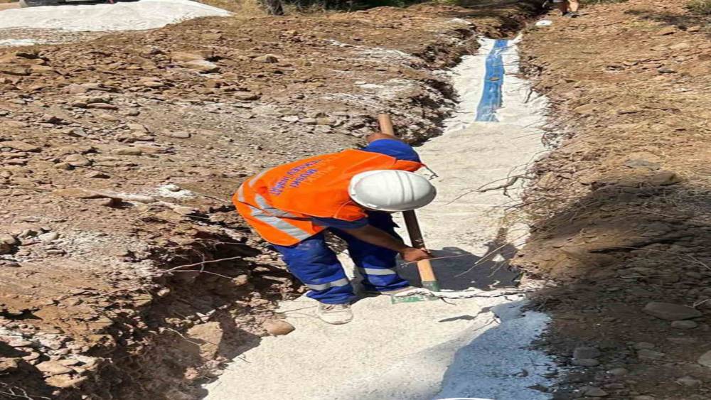 &Ccedil;etibeli Mahallesi&rsquo;nin i&ccedil;me suyu hatları yenileniyor
