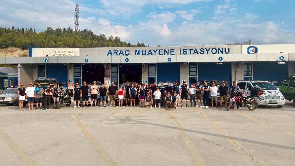 T&Uuml;VT&Uuml;RK&rsquo;&uuml;n desteklediği Anadolu Dostluk Rallisi&rsquo;nde ilk yarı tamamlandı
