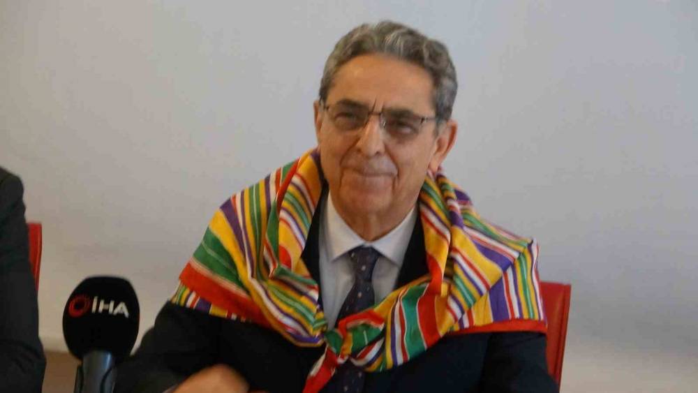 CHP Genel Başkan Yardımcısı Prof. Dr. Ali Rıza Erbay, "CHP &uuml;yesi olmak inan&ccedil; ister, emek ister, y&uuml;rek ister"
