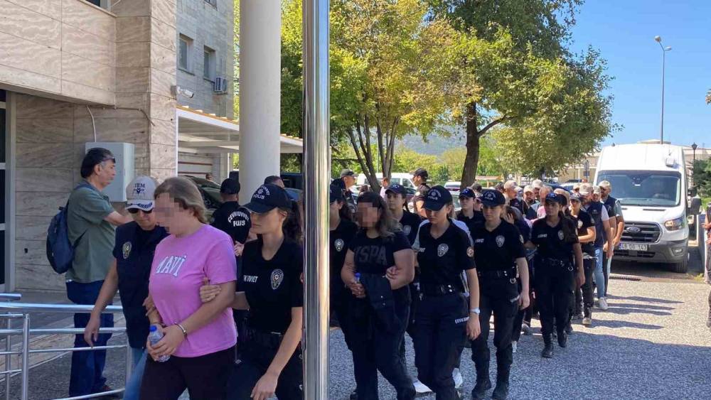 FET&Ouml;&rsquo;c&uuml; Karatepe soruşturması ş&uuml;phelileri adli kontrolle serbest
