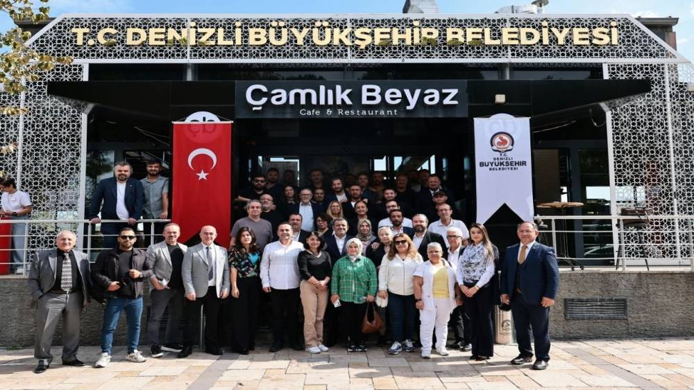 Başkan &Ccedil;avuşoğlu: "Bu şehri birlikte g&uuml;zelleştiriyoruz"
