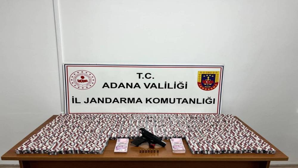Adana’da jandarma 23 bin 876 uyuşturucu hap ele geçirdi
