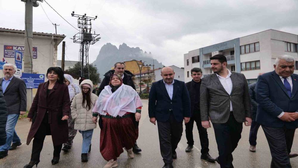 Başkan Zeynep G&uuml;neş&rsquo;i İl Başkanı Albayrak ziyaret etti
