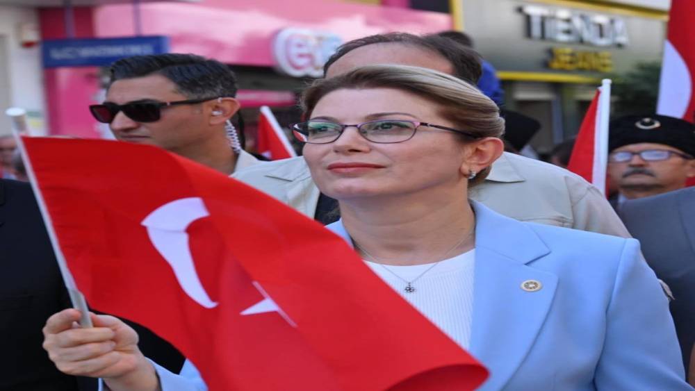 Asu Kaya Gedik&rsquo;ten Zeynep G&uuml;neş Akg&uuml;n&rsquo;e y&ouml;nelik paylaşımlara sert tepki
