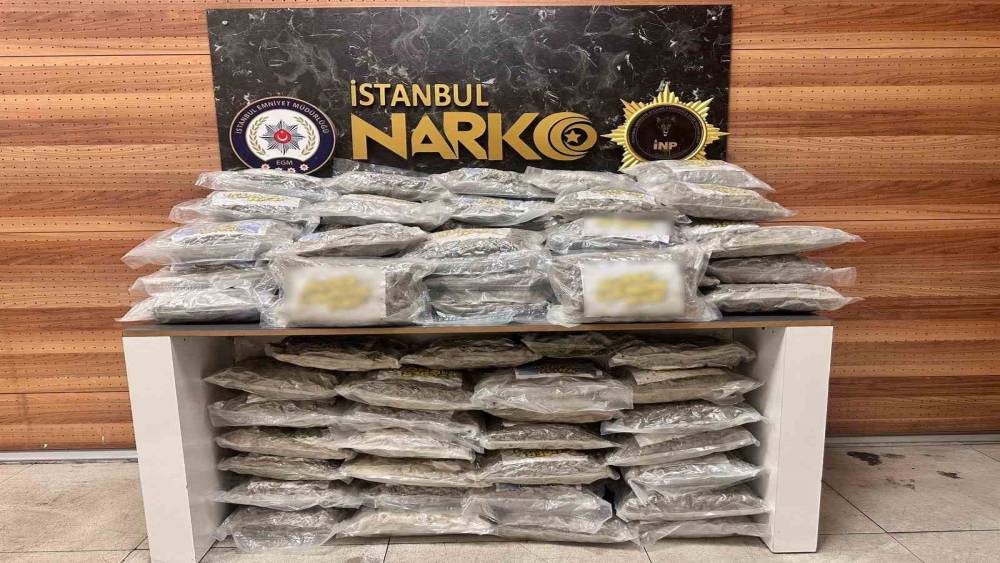 Tuzla&rsquo;da uyuşturucu operasyonu: 51 kilo skunk ele ge&ccedil;irildi
