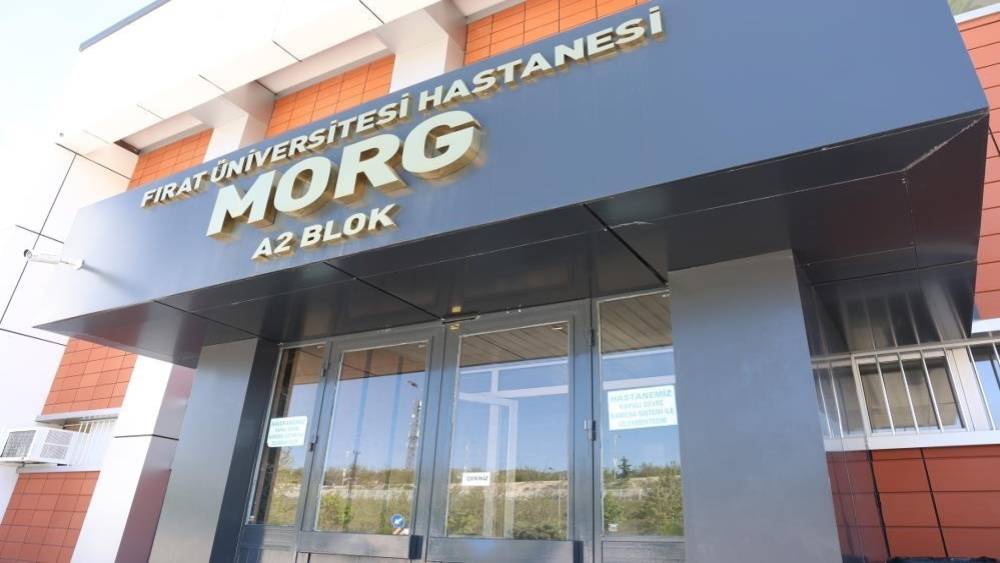 Oğlunu bı&ccedil;aklayan adamı, av t&uuml;feğiyle vurarak &ouml;ld&uuml;rd&uuml;
