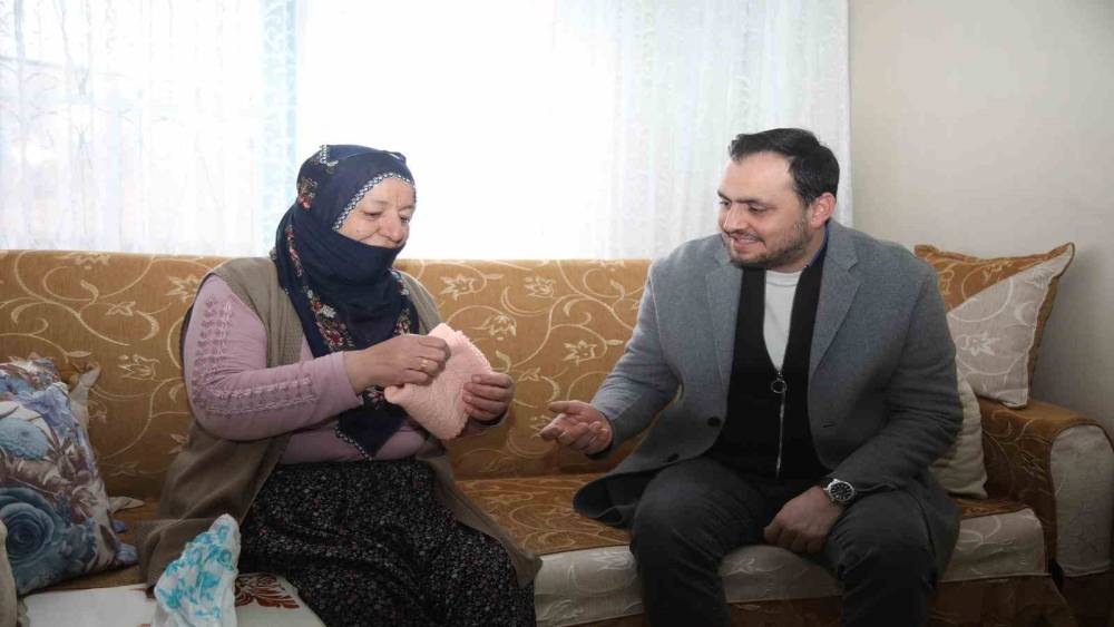 AK Parti İl Başkanı Selmanoğlu: "Bizim siyaset anlayışımız se&ccedil;imden se&ccedil;ime değil, her zaman milletimizle iletişim halinde olan bir anlayıştır"
