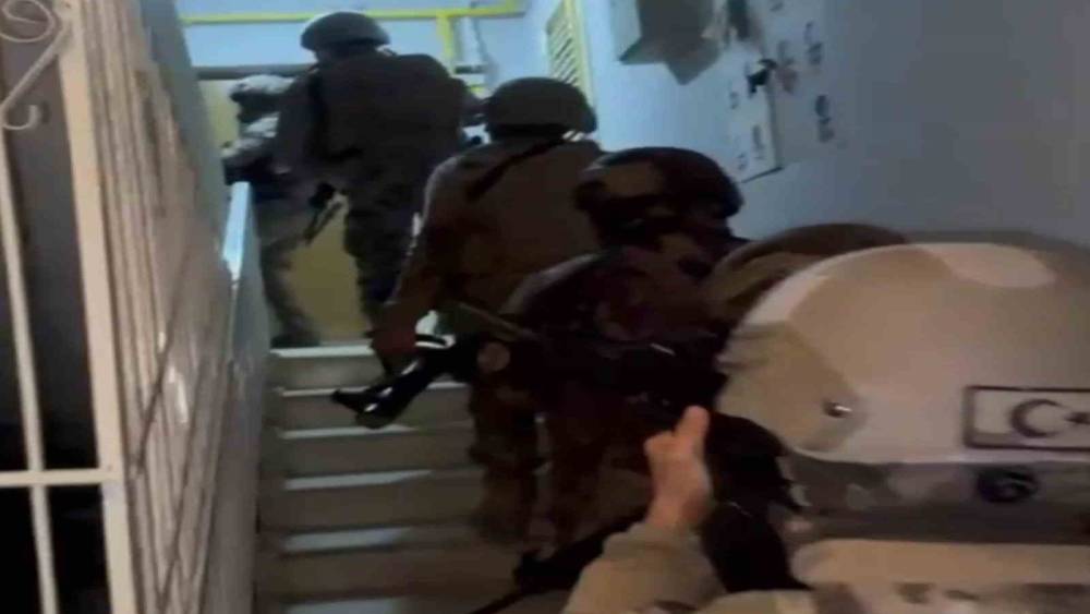 Silahlı faaliyetlere katılan 4 DEAŞ&rsquo;lı tutuklandı
