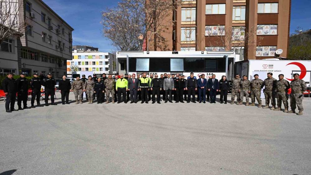 Konya Emniyeti&rsquo;nden kan bağışı
