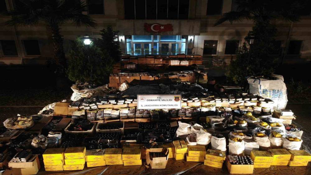 Osmaniye&rsquo;de 15 milyonluk ka&ccedil;ak &uuml;r&uuml;n operasyonu: 3 tutuklama
