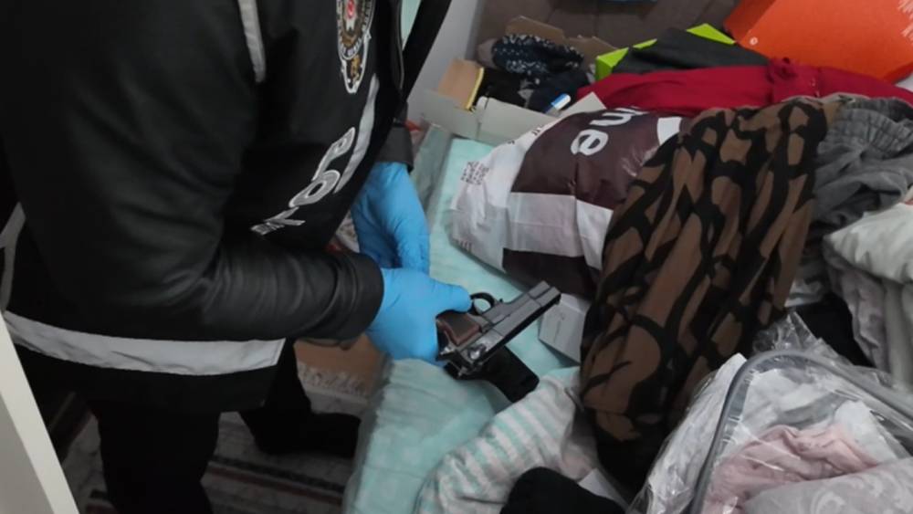 Kastamonu&rsquo;da tefecilik operasyonu: 3 g&ouml;zaltı
