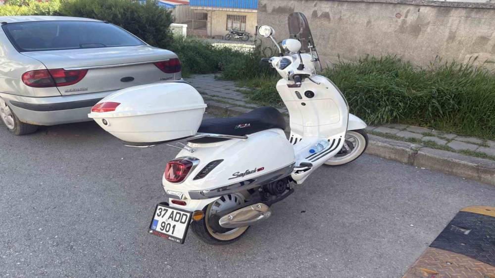 Kaldırıma &ccedil;arpan motosikletin s&uuml;r&uuml;c&uuml;s&uuml; yaralandı
