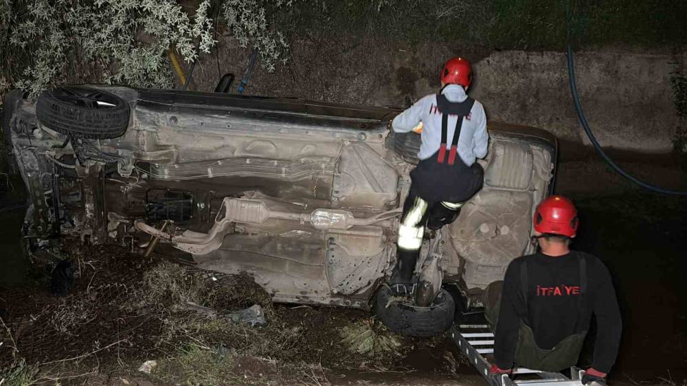 Aksaray&rsquo;da sulama kanalına d&uuml;şen ara&ccedil; ekipleri alarma ge&ccedil;irdi
