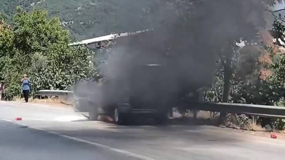 Alevlere teslim olan ara&ccedil; kullanılamaz hale geldi
