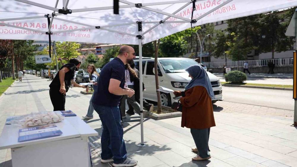 Bayburt&rsquo;ta vatandaşlara aşı ve koruyucu sağlık hizmetleri anlatıldı
