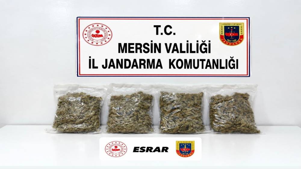 Mersin&rsquo;de uyuşturucu operasyonu: 2 g&ouml;zaltı
