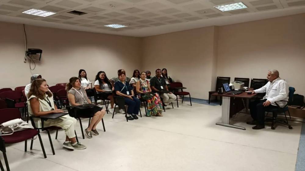 Nazilli Devlet Hastanesi&rsquo;nde acil bakım hemşireliği eğitimi başladı
