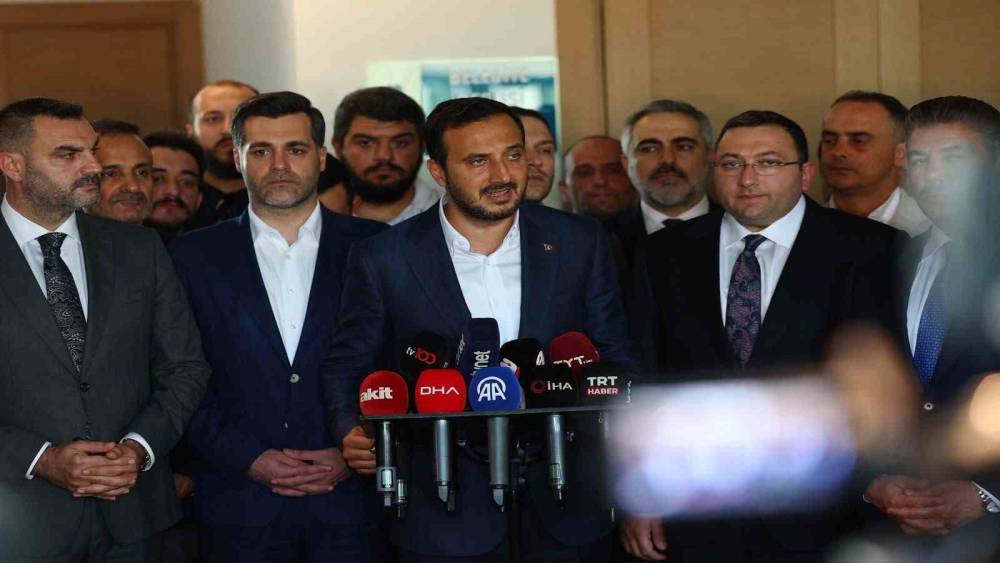 AK Parti İstanbul İl Başkanı &Ouml;zdemir: "Şimdi &Uuml;sk&uuml;dar&rsquo;da hizmet zamanı"
