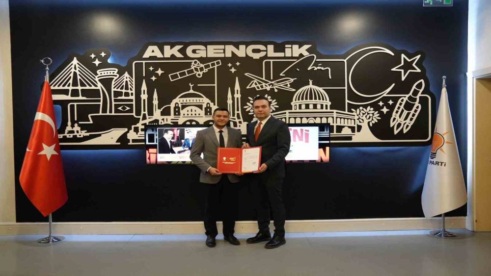 AK Parti K&uuml;tahya İl Gen&ccedil;lik Kolları Başkanlığına Oğuzhan İnce atandı
