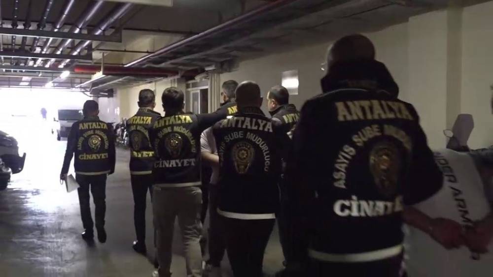 Antalya’da 40 bin TL karşılığı silahlı saldırıya 2 tutuklama
