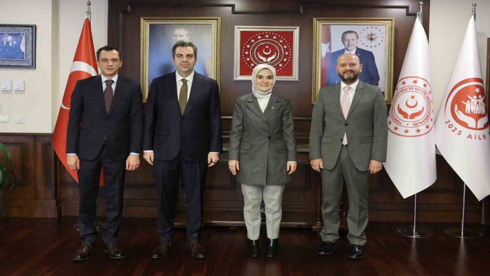 Bakan G&ouml;ktaş: "&Ccedil;ocuklarımızın ve gen&ccedil;lerimizin potansiyellerini en iyi şekilde keşfetmelerine katkı sağlamayı s&uuml;rd&uuml;receğiz"
