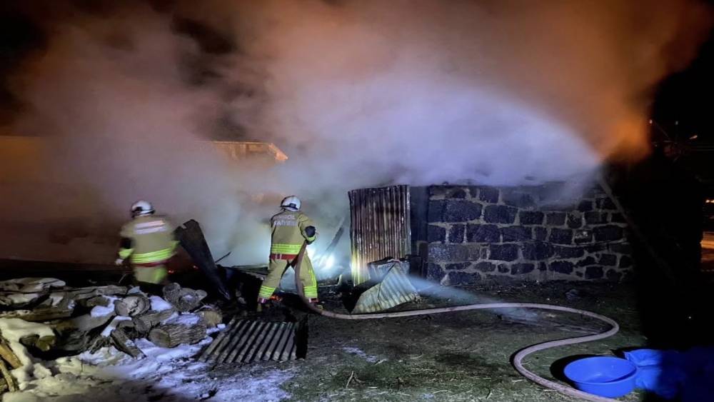 Bing&ouml;l&rsquo;de odunlukta &ccedil;ıkan yangın paniğe neden oldu
