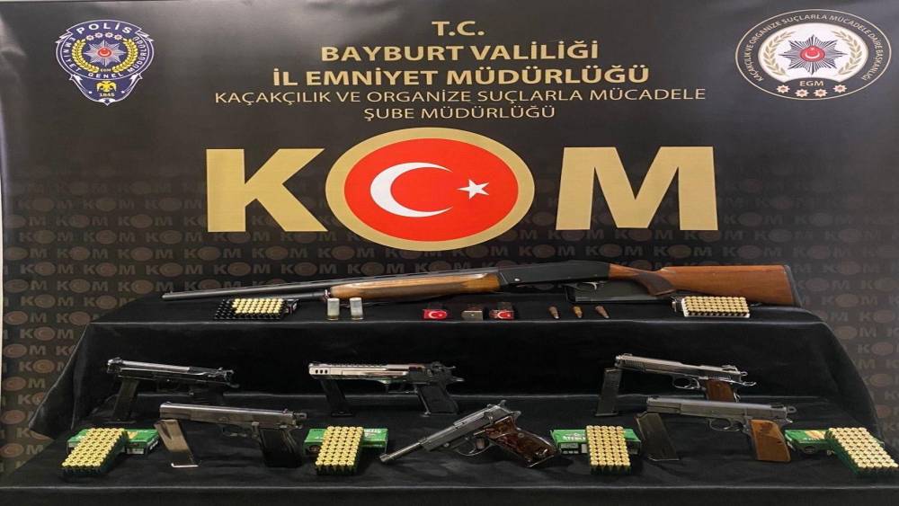 Bayburt&rsquo;ta eğlence organizasyonlarında havaya ateş a&ccedil;anlara operasyon yapıldı
