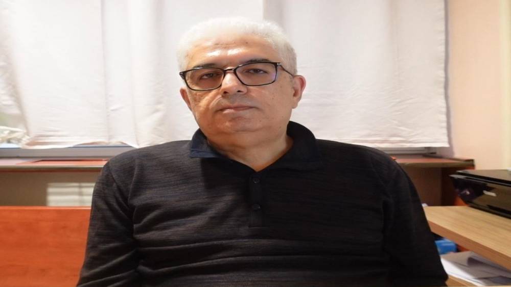 Prof. Dr. Yalnız: "Sağlıklı yaşam i&ccedil;in d&uuml;zenli hareket edilmesi gerekiyor"
