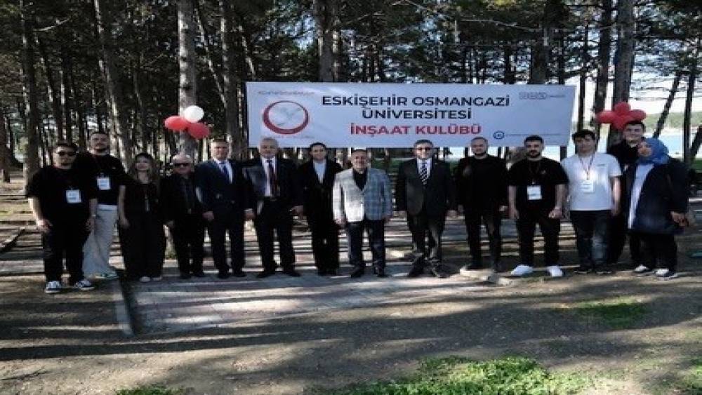 Başkan Yıldırım&rsquo;dan gen&ccedil;lerle samimi buluşma
