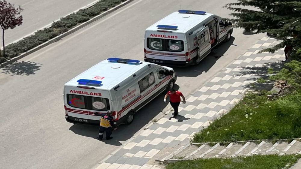 Elazığ&rsquo;da motosiklet kazası: 2 yaralı
