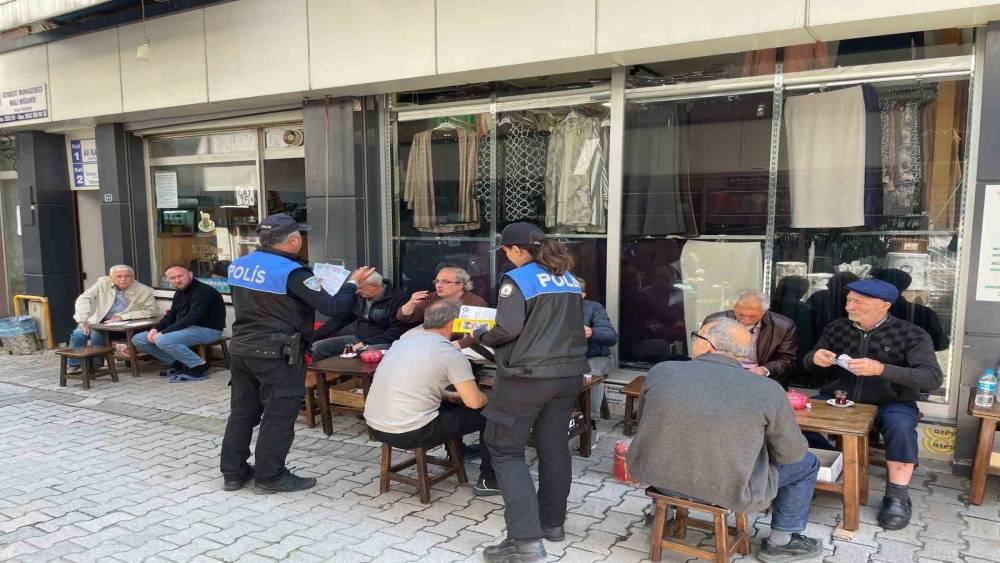 İlkadım&rsquo;da 327 vatandaşa &rsquo;G&uuml;venli Mahallem&rsquo; bilgilendirmesi
