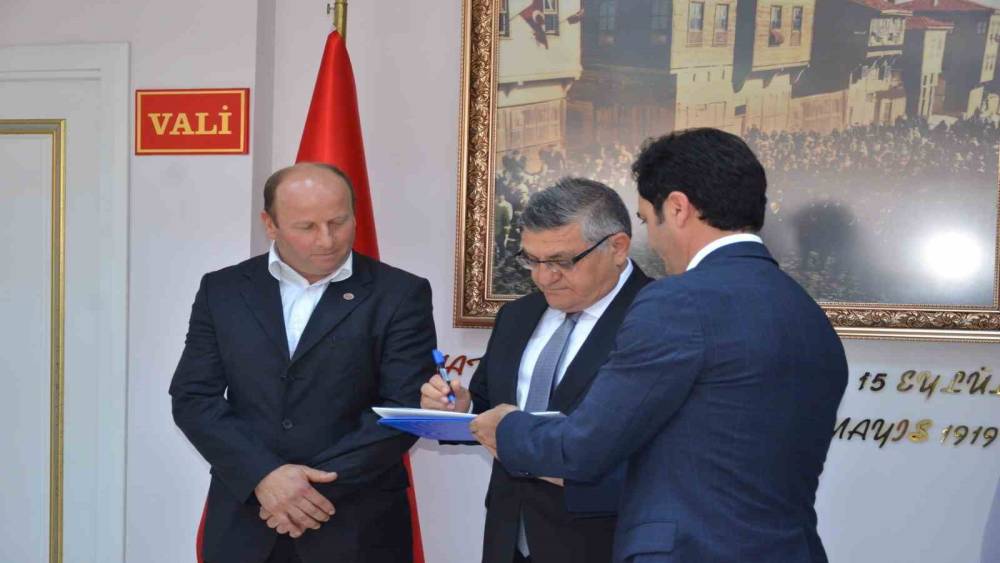 Sinop&rsquo;ta hayvancılığa 15,3 milyon liralık yatırım: 9,2 milyon lira hibe verilecek
