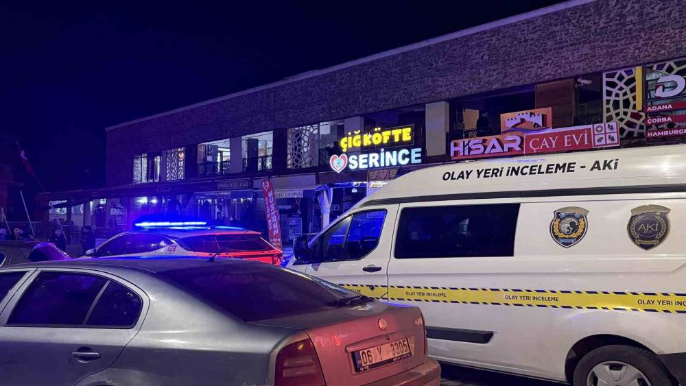 Oyun salonundaki bı&ccedil;aklı kavgada 19 yaşındaki gencin &ouml;l&uuml;m&uuml;yle ilgili davada karar: Sanığa m&uuml;ebbet hapis

