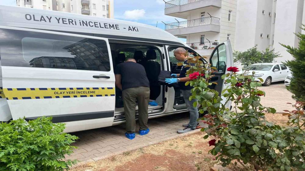 Antalya&rsquo;da bir kadın evinde &ouml;l&uuml; bulundu
