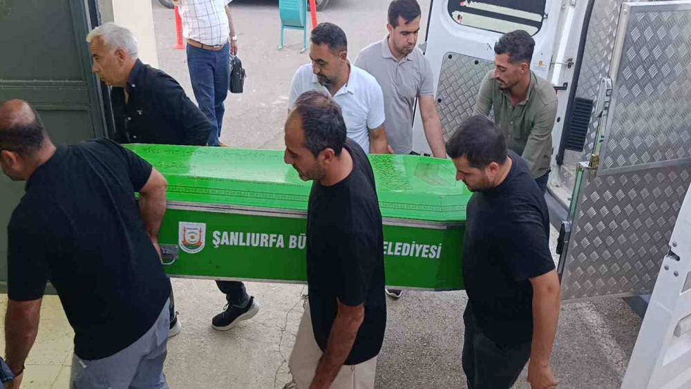 Şanlıurfa&rsquo;daki kazada hayatını kaybeden 4 kişinin cenazeleri Adli Tıp Kurumuna getirildi
