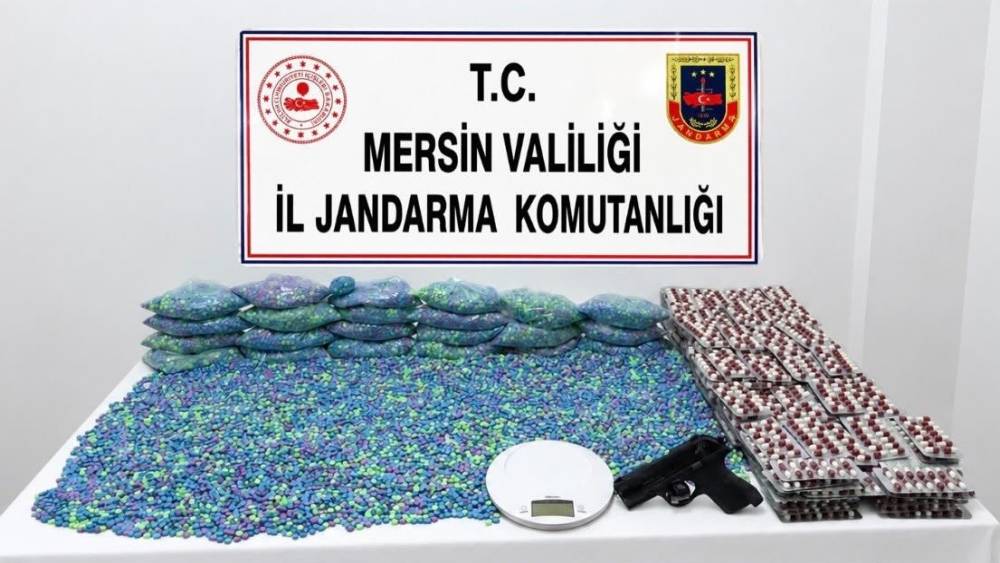 Ekipler baskın yaptı, 70 bin adet uyuşturucu hap ele ge&ccedil;irildi
