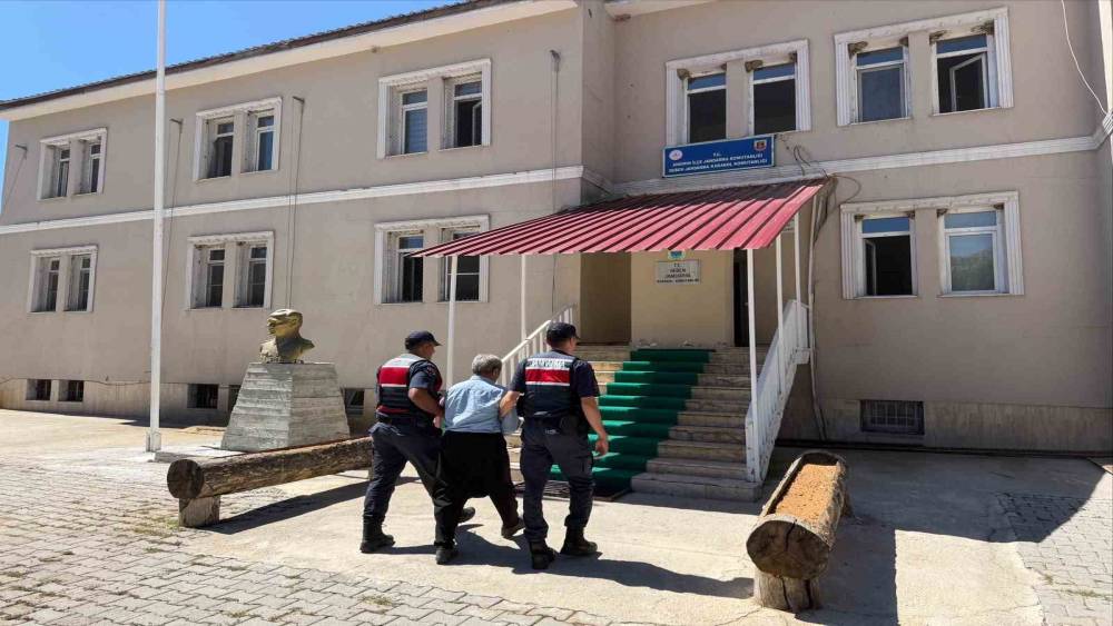K&ouml;peğe işkence eden şahıs hakkında işlem başlatıldı
