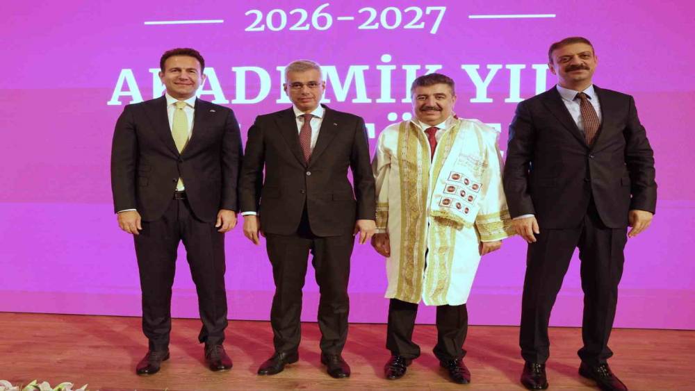 Sağlık Bakanı Memişoğlu: "Sağlığın bilgisini &uuml;reteceğiz, teknolojisini geliştireceğiz"
