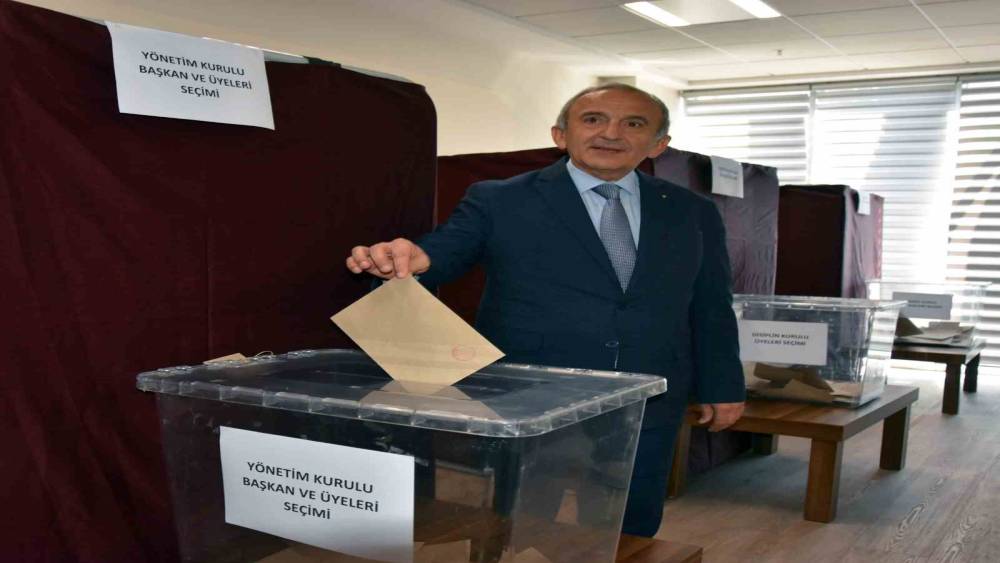 Manisa TSO&rsquo;da Mehmet Yılmaz&rsquo;la &uuml;&ccedil;&uuml;nc&uuml; d&ouml;nem
