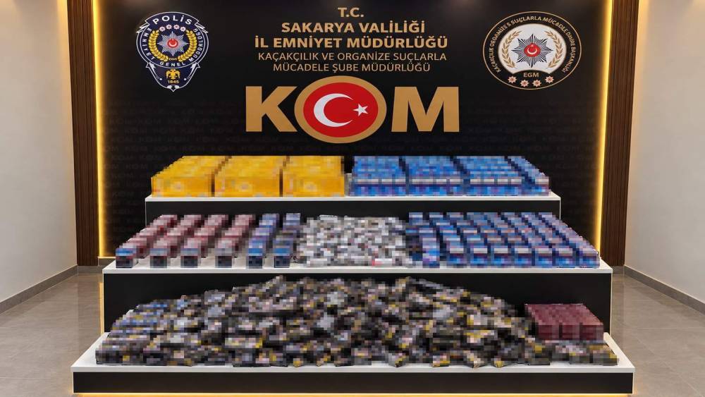Sakarya&rsquo;da binlerce paket ka&ccedil;ak sigara ve t&uuml;t&uuml;n ele ge&ccedil;irildi

