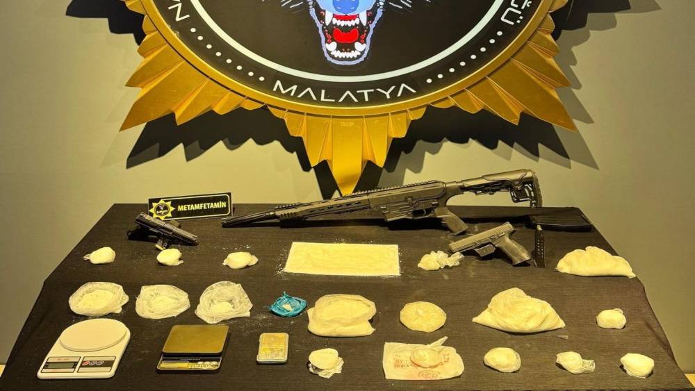 Malatya&rsquo;da uyuşturucu operasyonu: 2 g&ouml;zaltı

