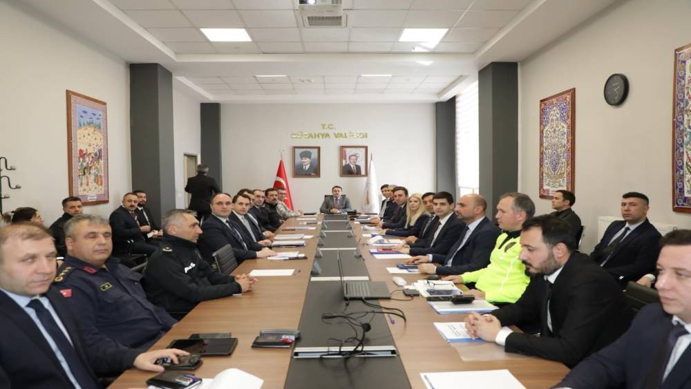 Vali Işın: "T&uuml;m tedbirler titizlikle uygulanmaya devam edecek"
